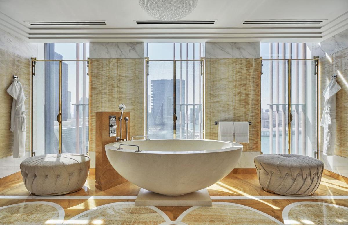 Four Seasons Hotel Abu Dhabi at Al Maryah Island