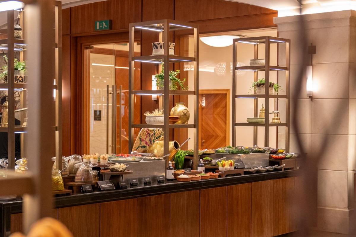 Four Seasons Hotel Amman