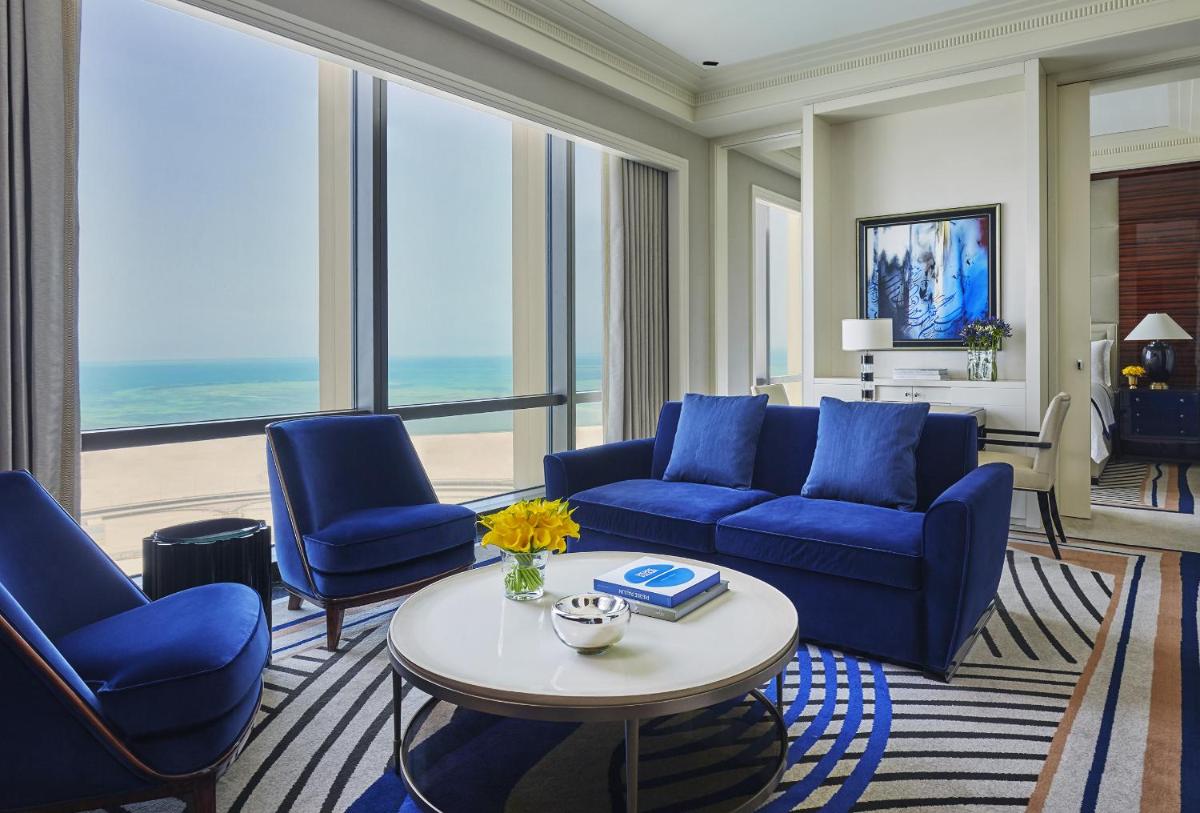 Four Seasons Hotel Bahrain Bay