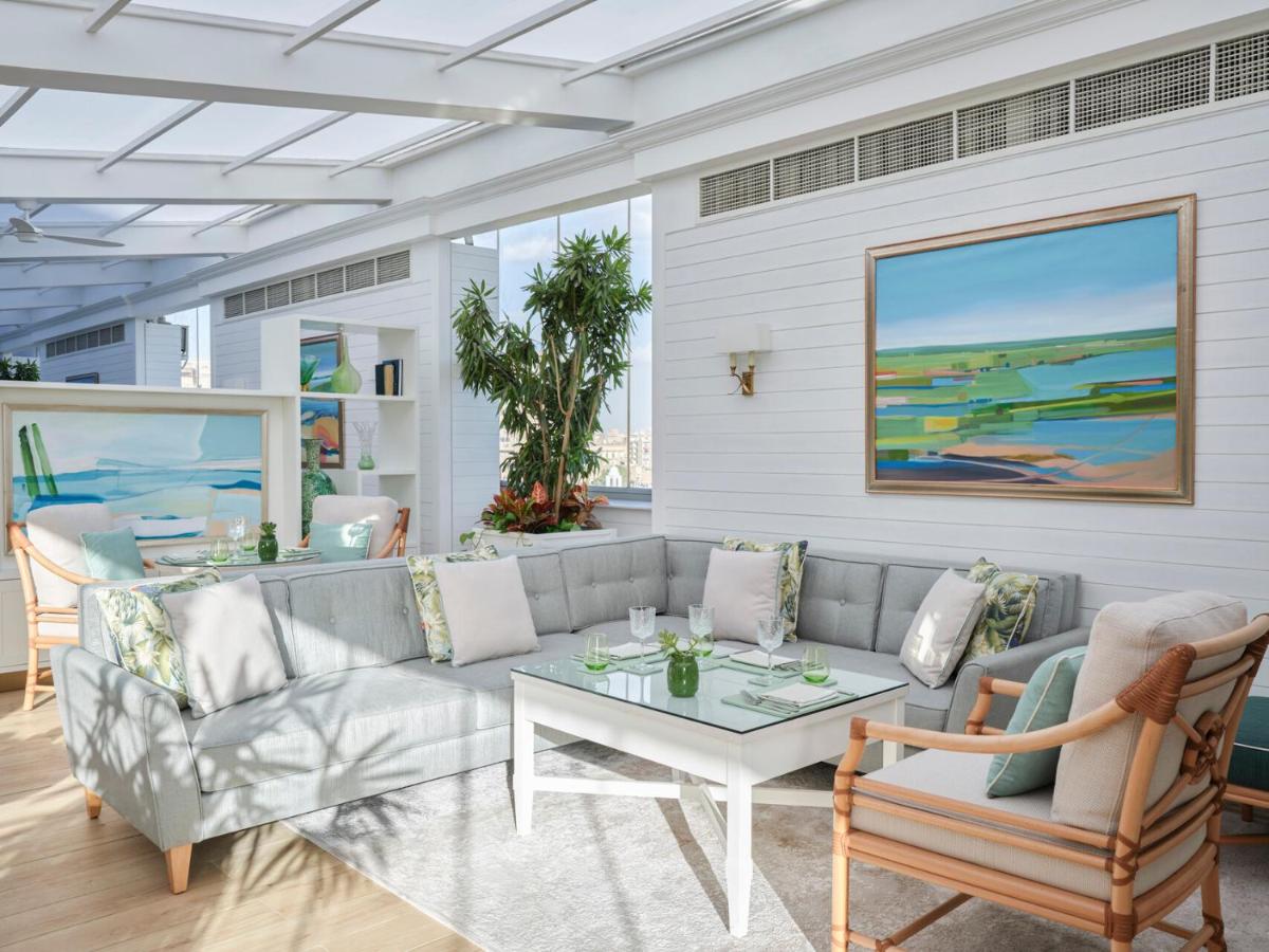 Four Seasons Hotel Cairo at Nile Plaza