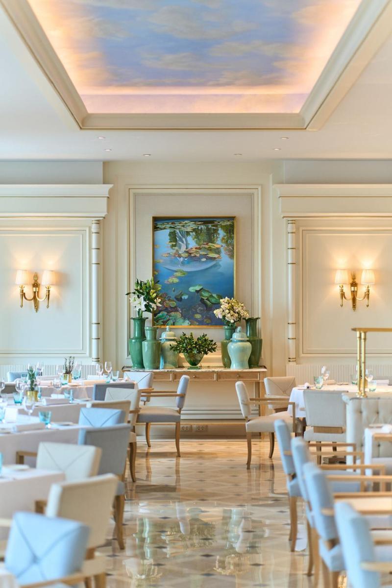 Four Seasons Hotel Cairo at Nile Plaza