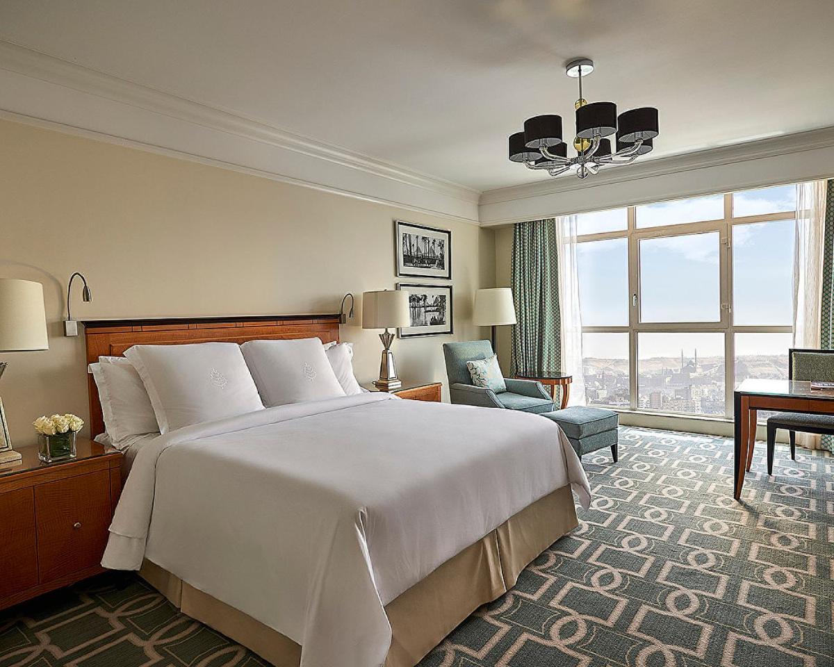 Four Seasons Hotel Cairo at Nile Plaza
