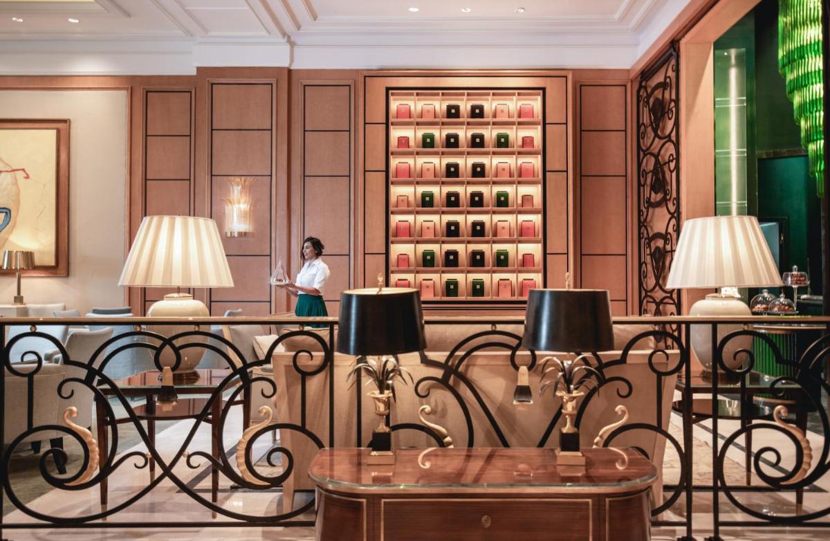 Four Seasons Hotel Cairo at Nile Plaza