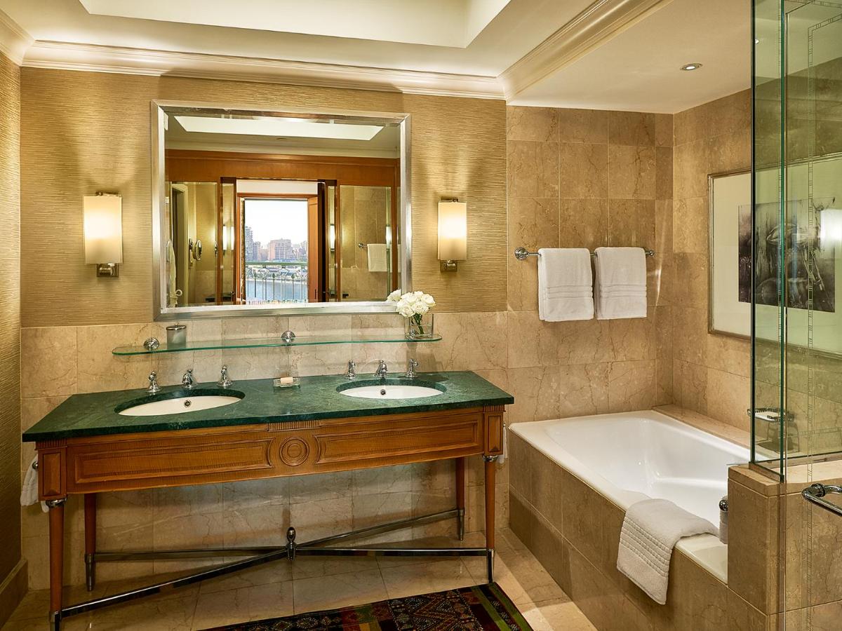 Four Seasons Hotel Cairo at Nile Plaza