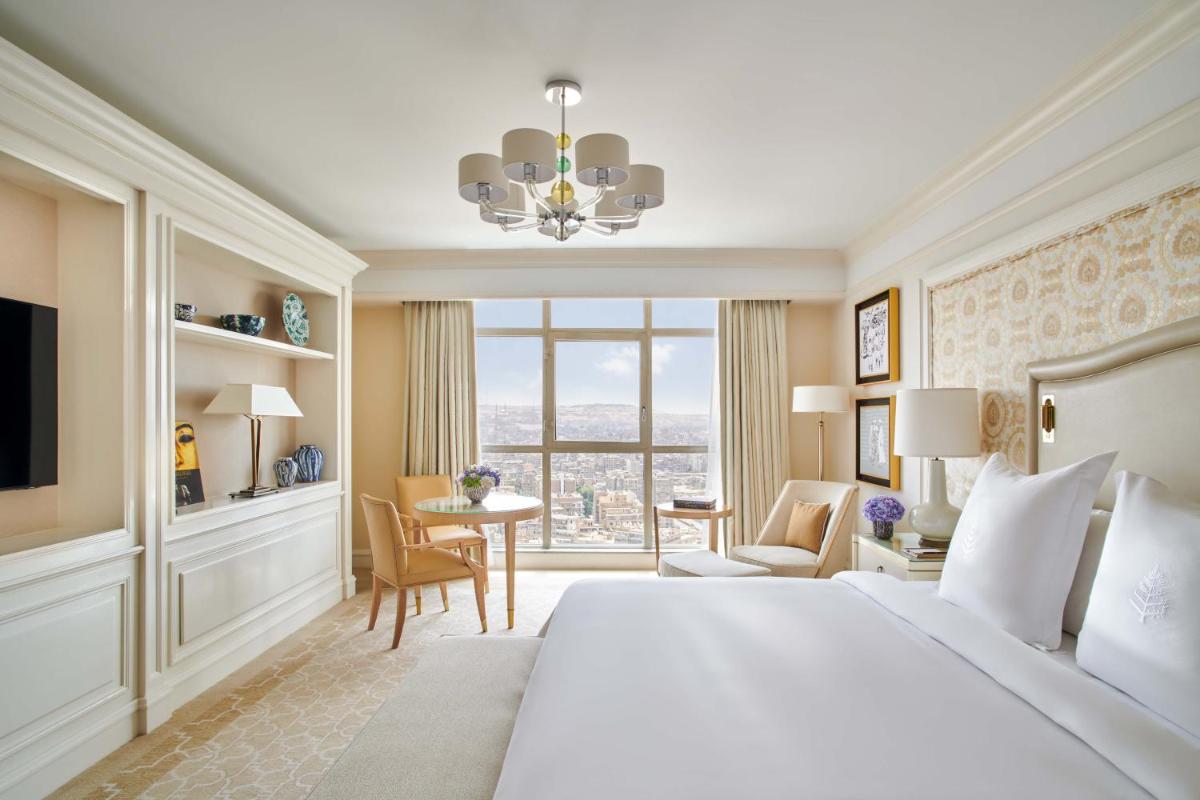 Four Seasons Hotel Cairo at Nile Plaza
