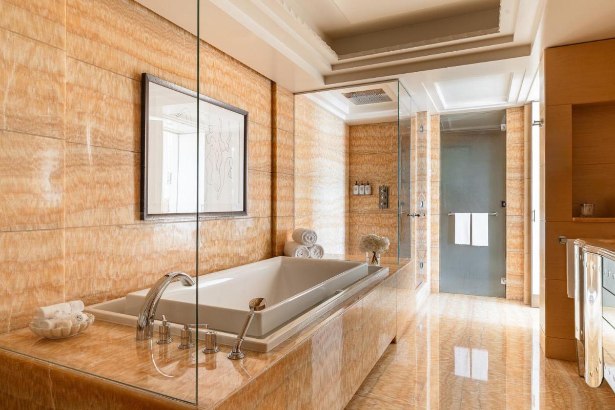 Four Seasons Hotel des Bergues Geneva