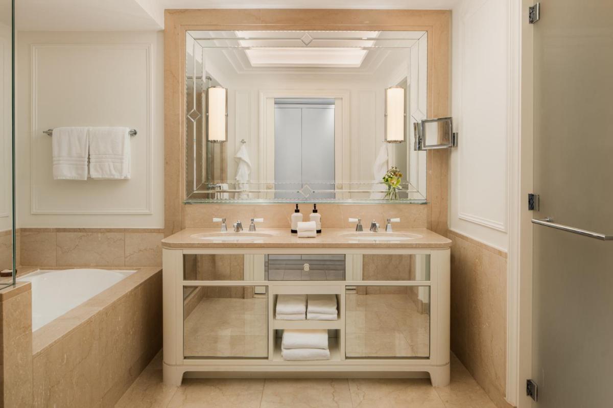 Four Seasons Hotel Doha