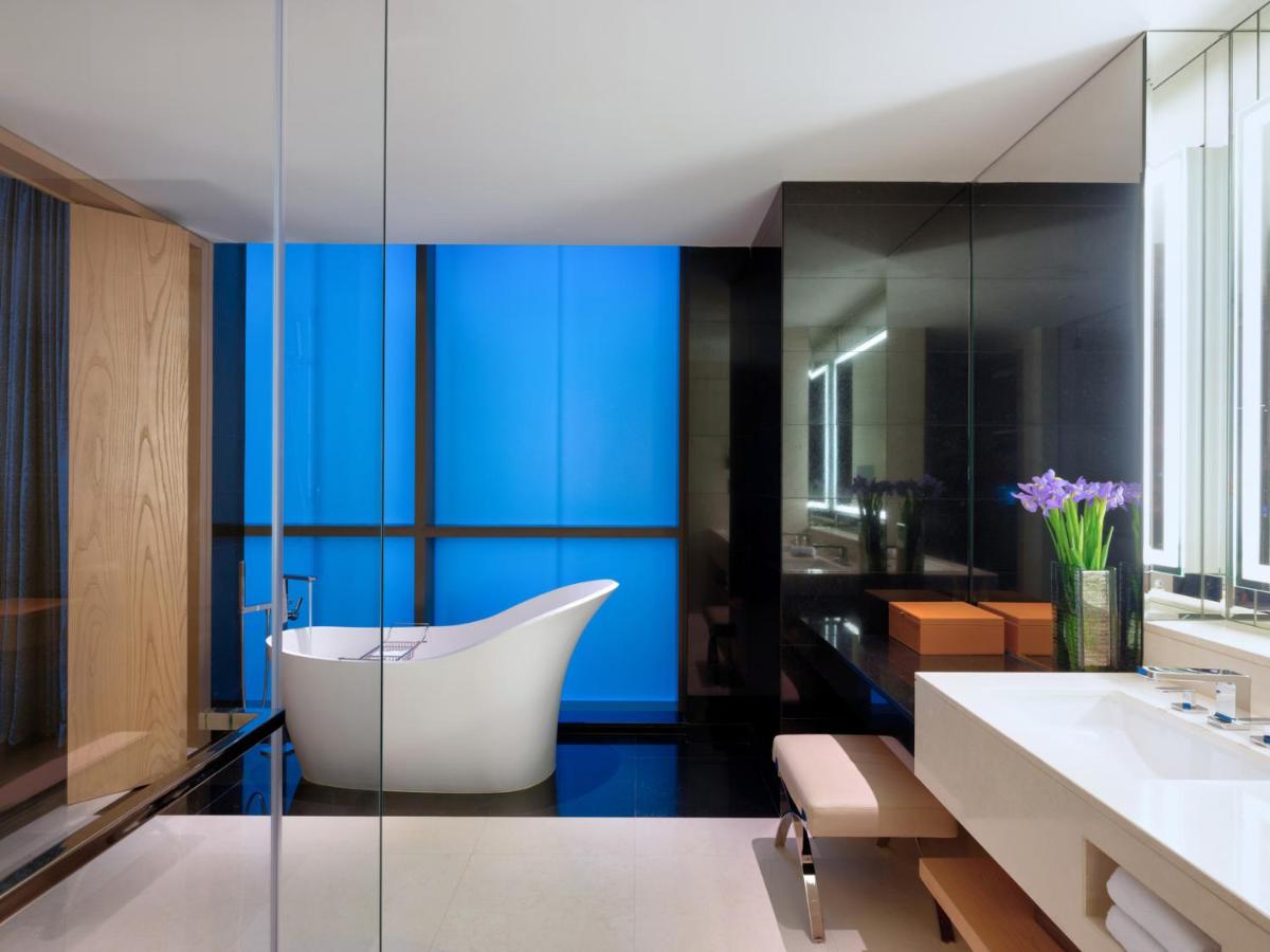 Four Seasons Hotel Dubai International Financial Centre