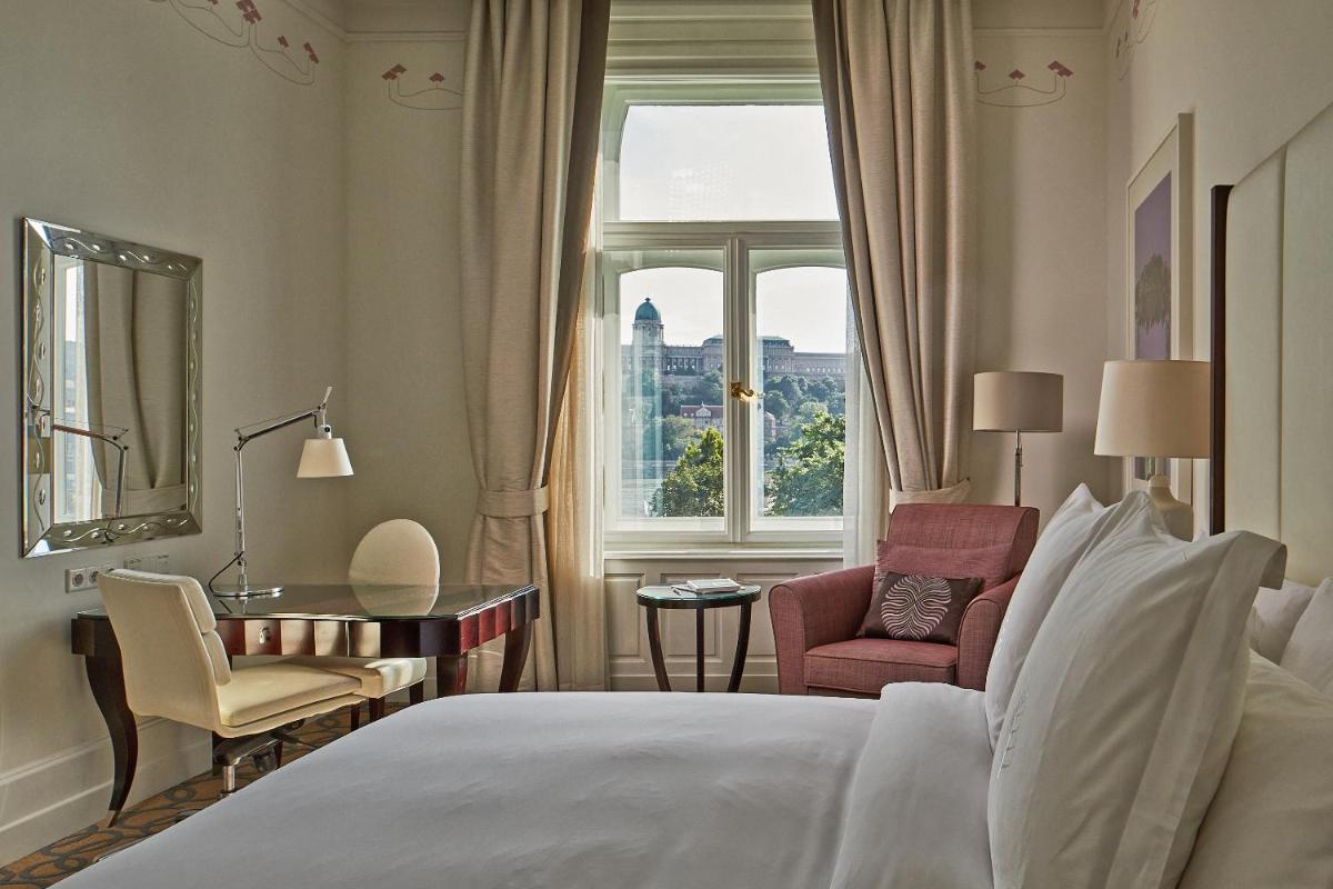 Four Seasons Hotel Gresham Palace Budapest