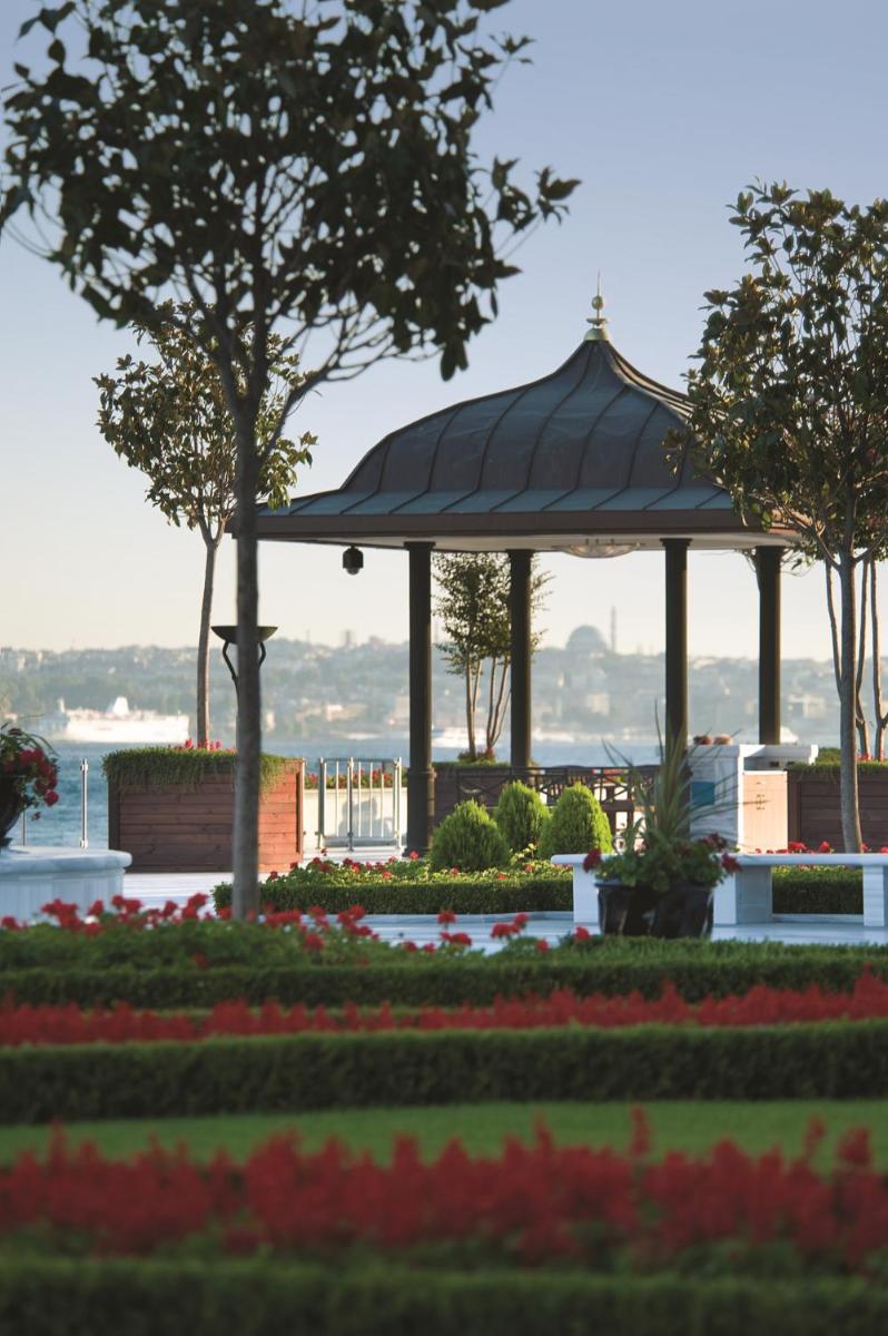Four Seasons Hotel Istanbul at the Bosphorus
