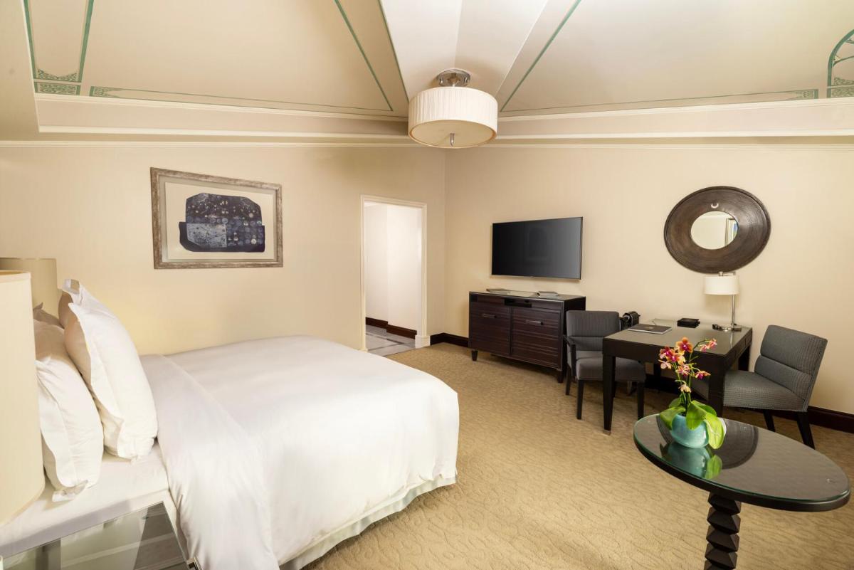 Four Seasons Hotel Istanbul at the Bosphorus