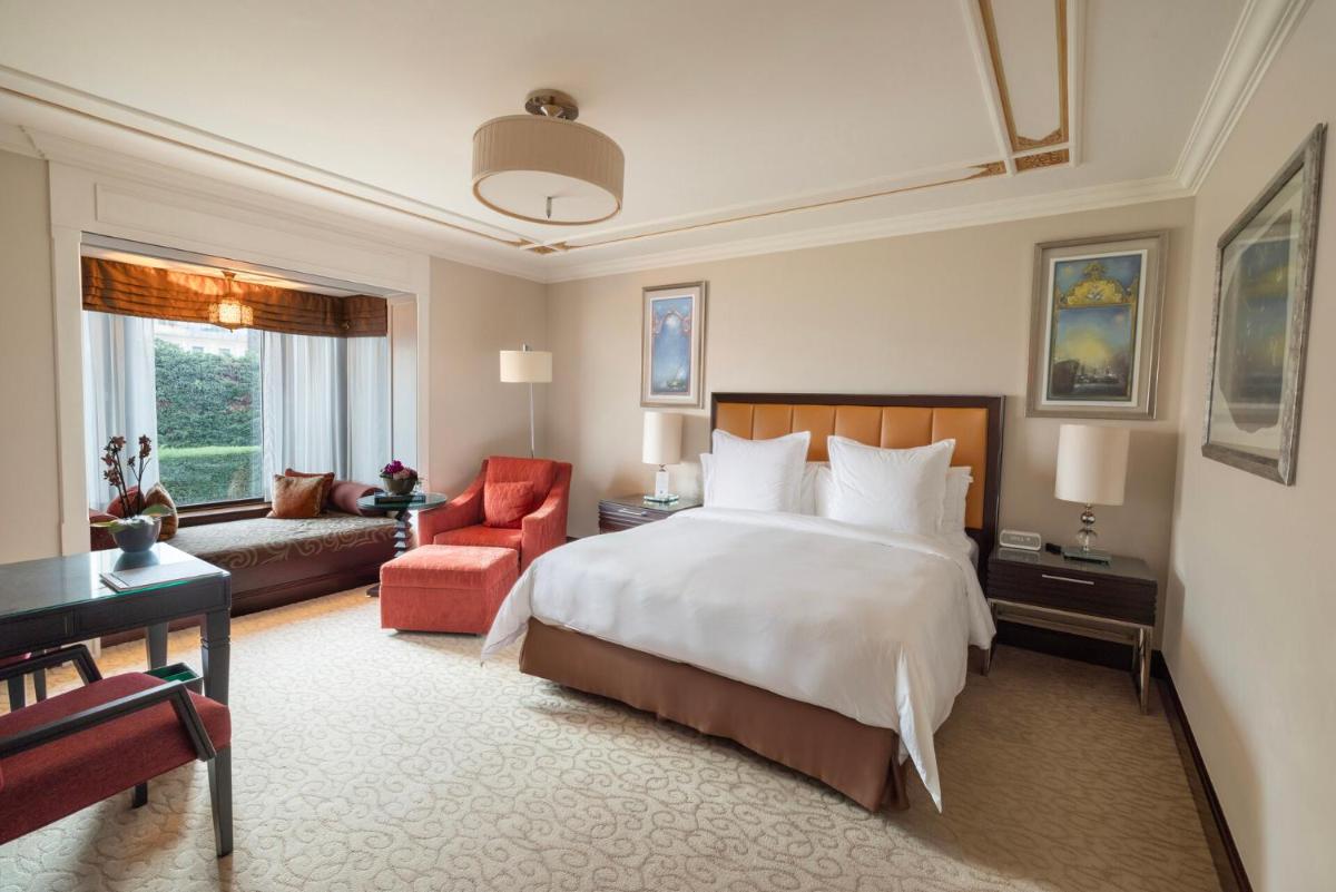 Four Seasons Hotel Istanbul at the Bosphorus