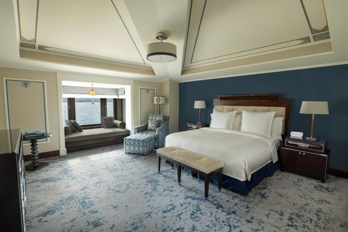 Four Seasons Hotel Istanbul at the Bosphorus