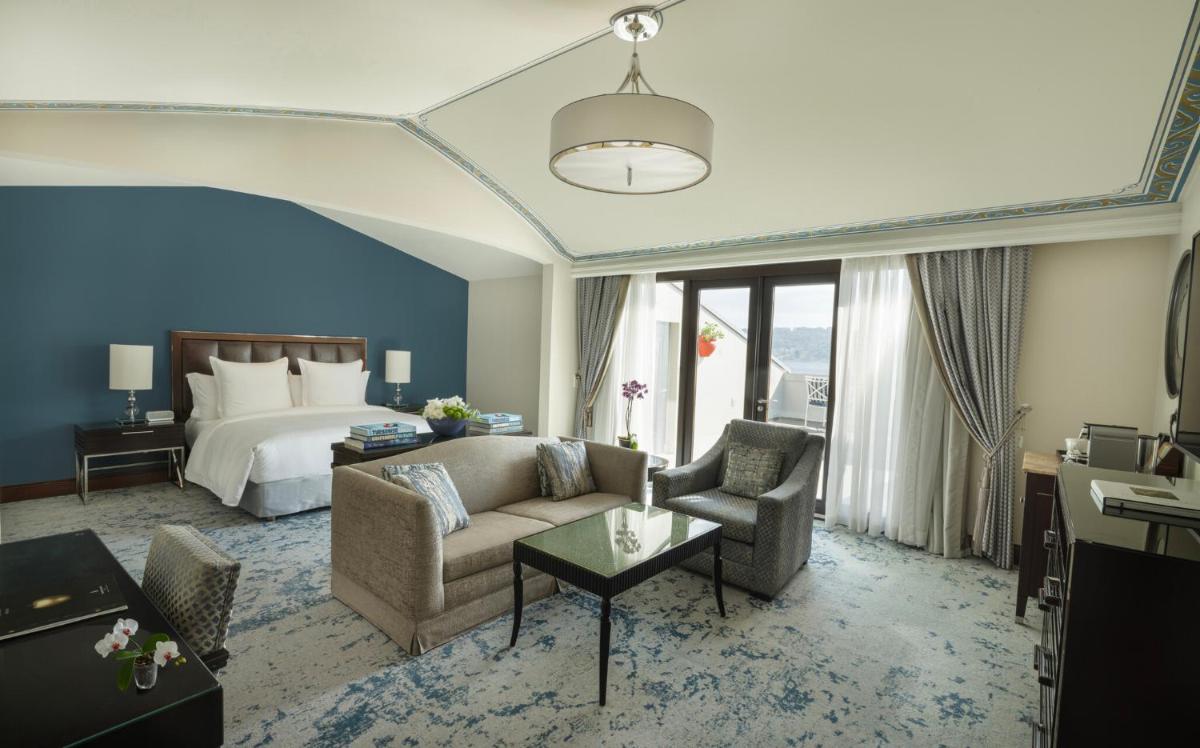 Four Seasons Hotel Istanbul at the Bosphorus
