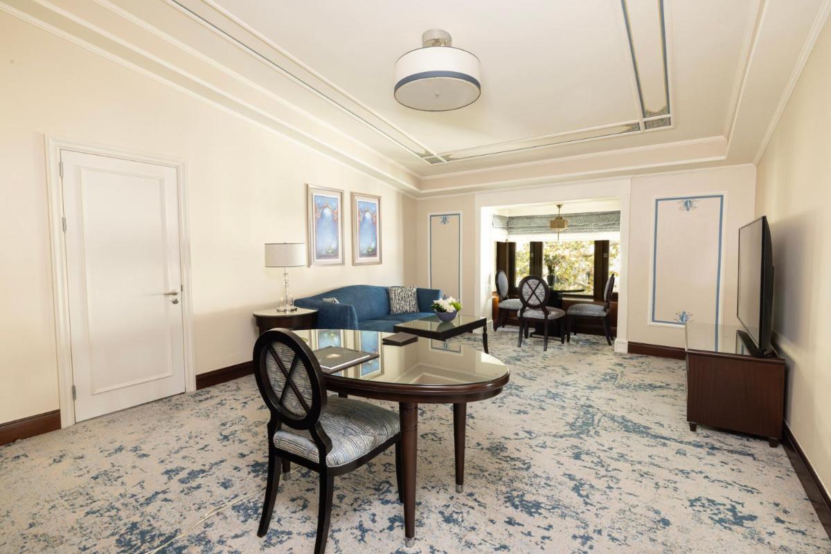Four Seasons Hotel Istanbul at the Bosphorus