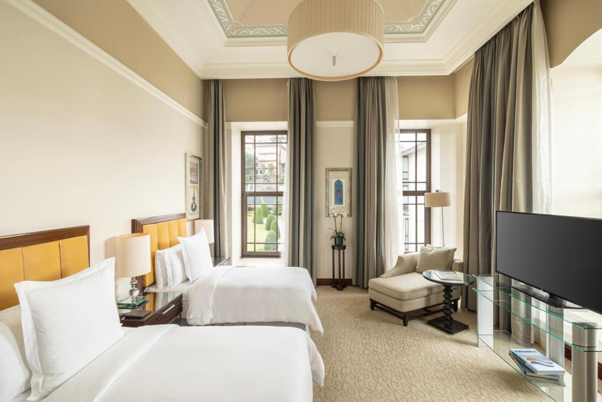 Four Seasons Hotel Istanbul at the Bosphorus