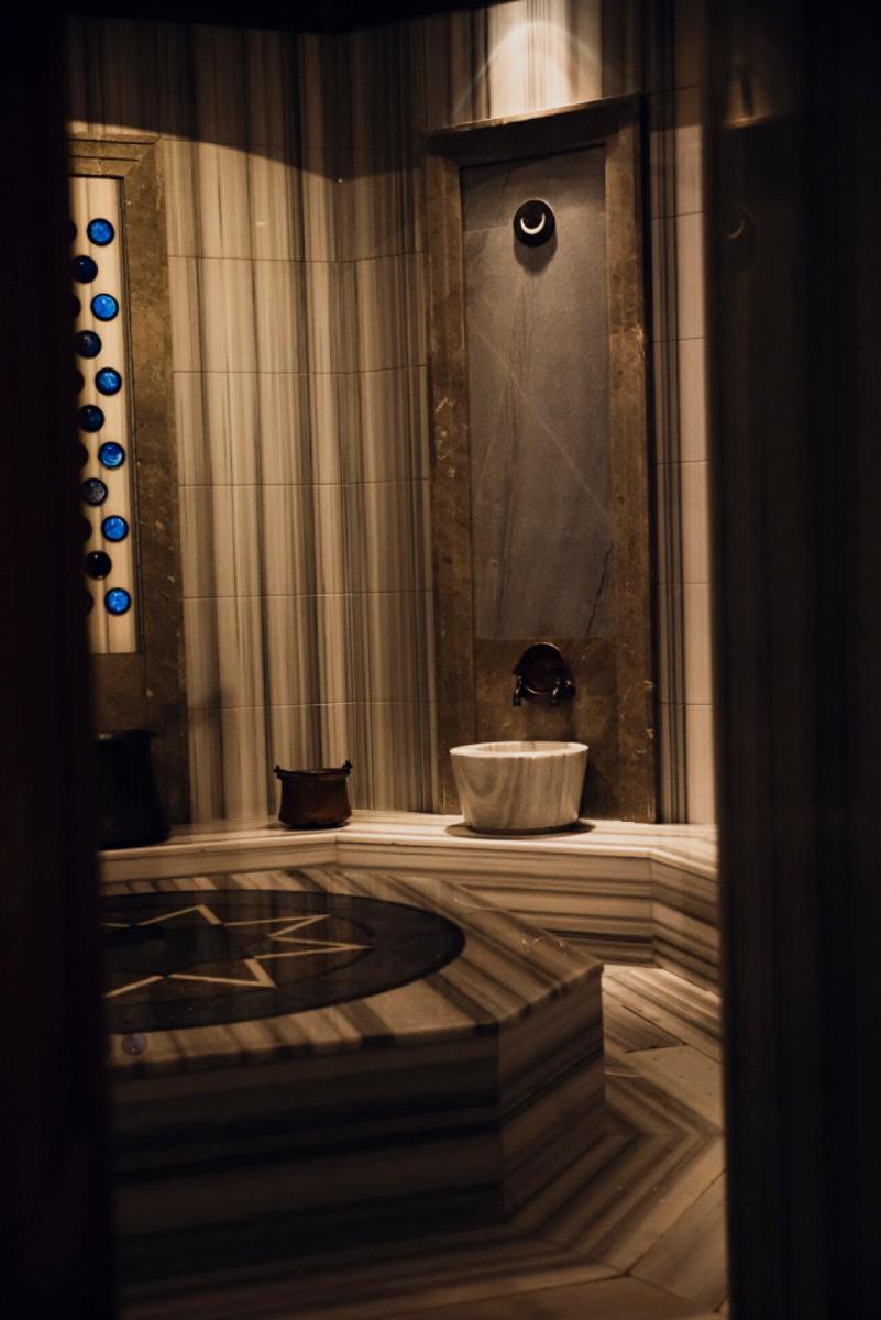 Four Seasons Hotel Istanbul at the Bosphorus
