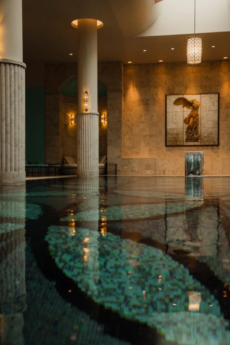 Four Seasons Hotel Istanbul at the Bosphorus