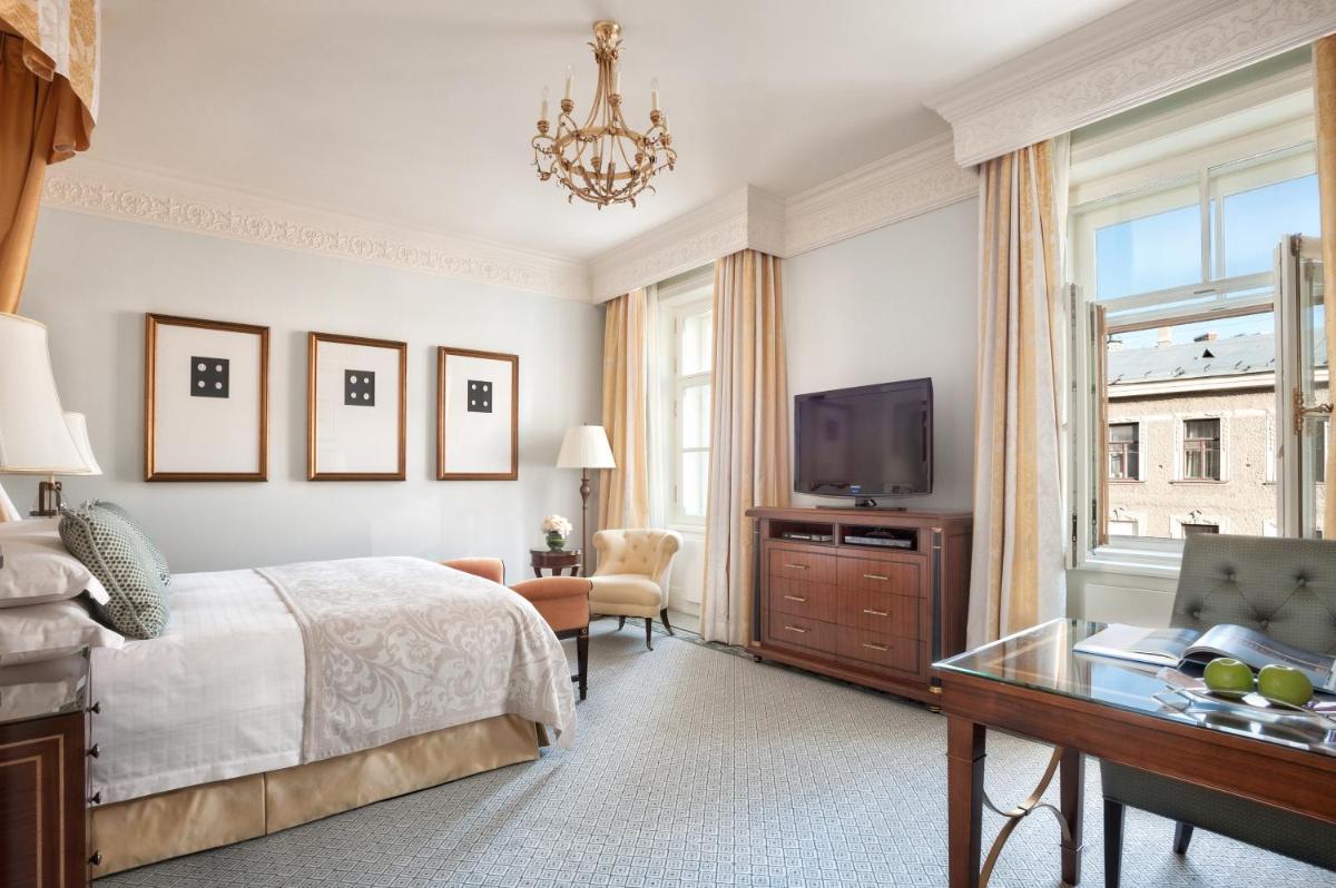 Four Seasons Hotel Lion Palace St. Petersburg