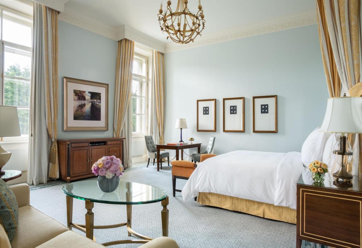 Four Seasons Hotel Lion Palace St. Petersburg