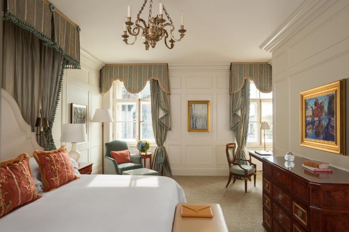Four Seasons Hotel Lion Palace St. Petersburg