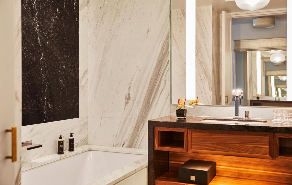 Four Seasons Hotel Madrid