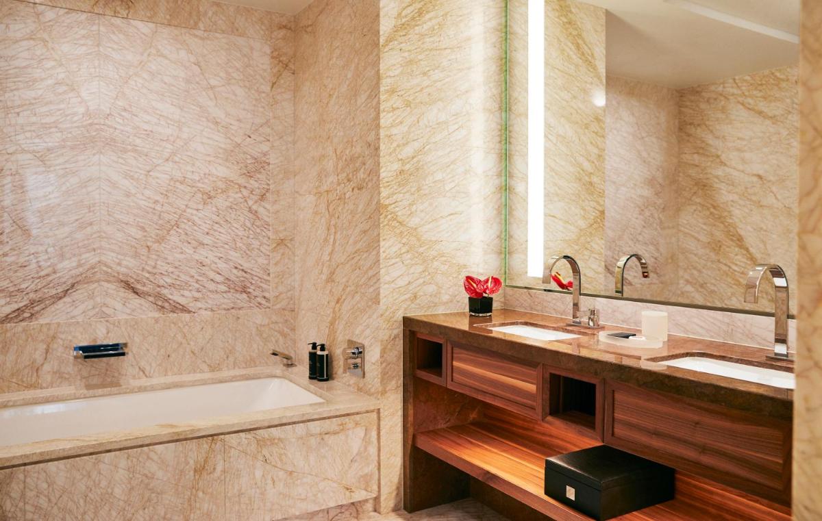 Four Seasons Hotel Madrid