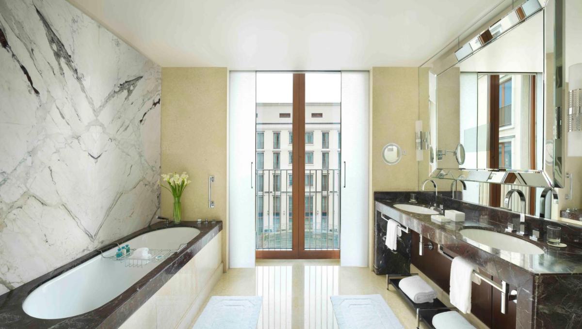 Four Seasons Hotel Moscow