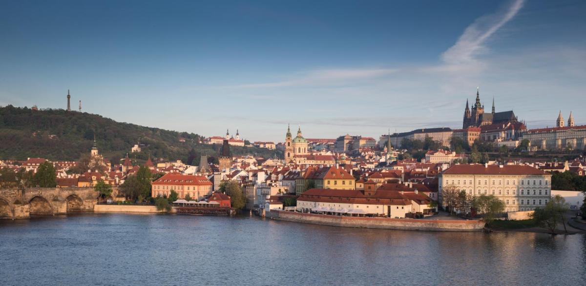 Four Seasons Hotel Prague