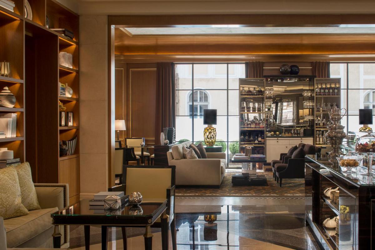 Four Seasons Hotel Prague