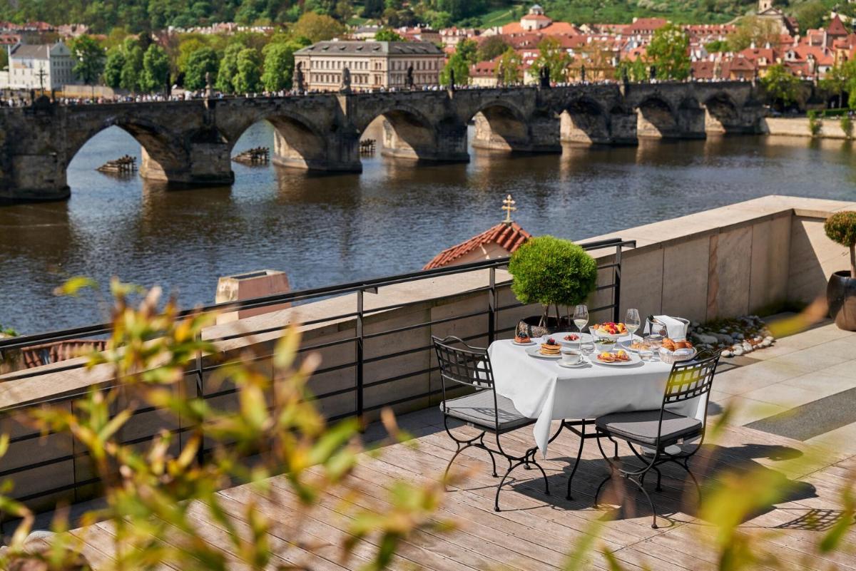 Four Seasons Hotel Prague
