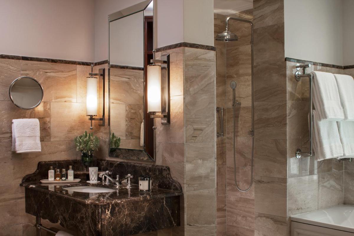 Four Seasons Hotel The Westcliff