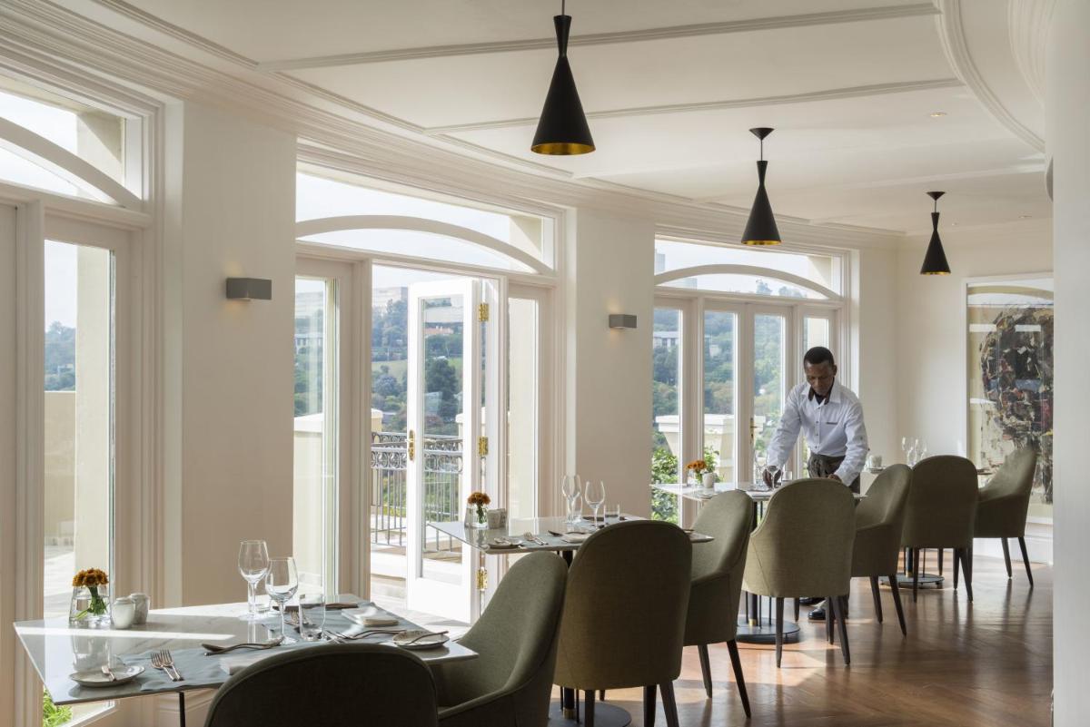 Four Seasons Hotel The Westcliff