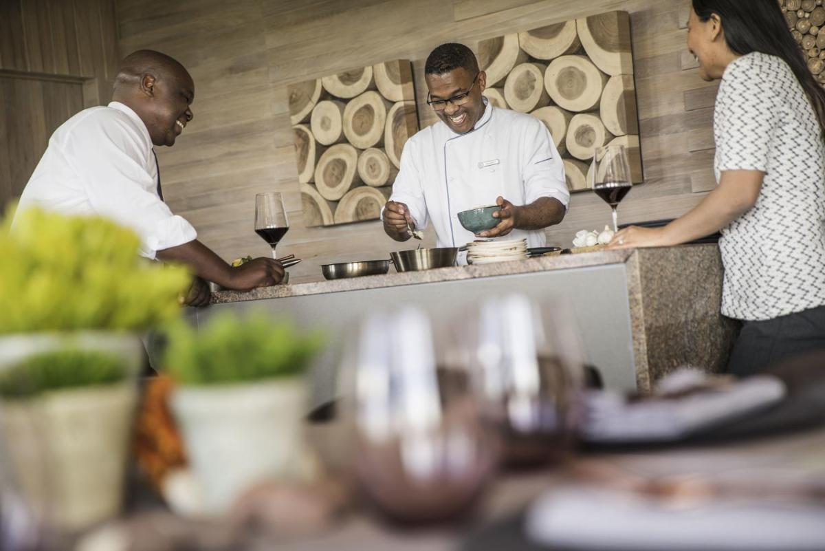 Four Seasons Hotel The Westcliff