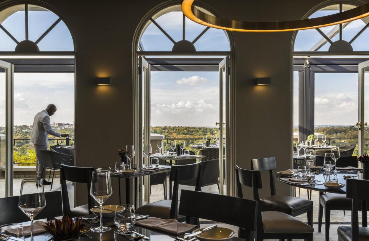 Four Seasons Hotel The Westcliff