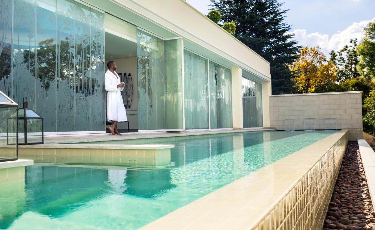 Four Seasons Hotel The Westcliff