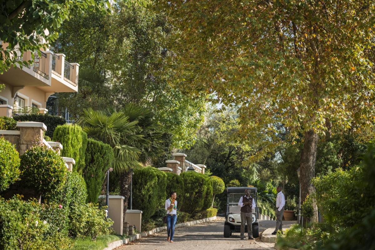 Four Seasons Hotel The Westcliff