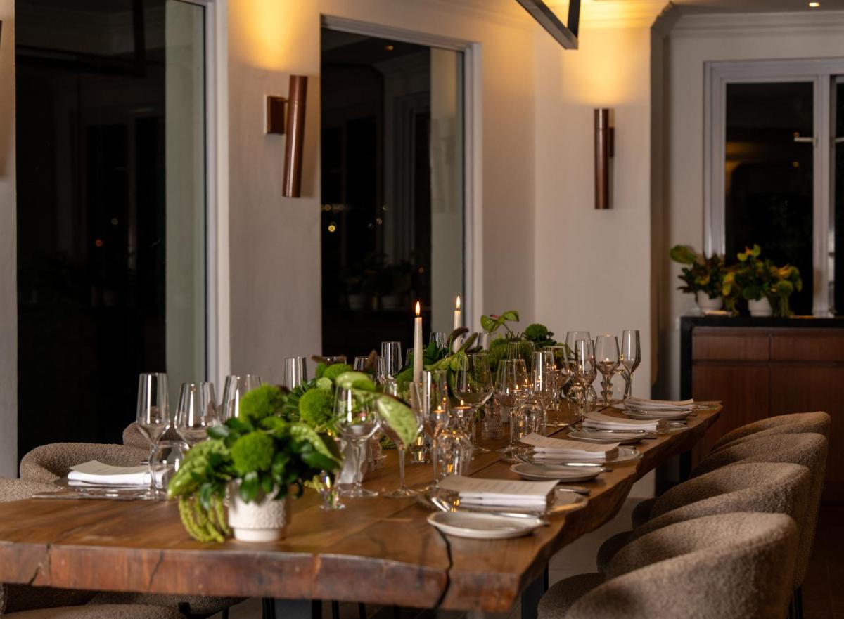 Four Seasons Hotel The Westcliff