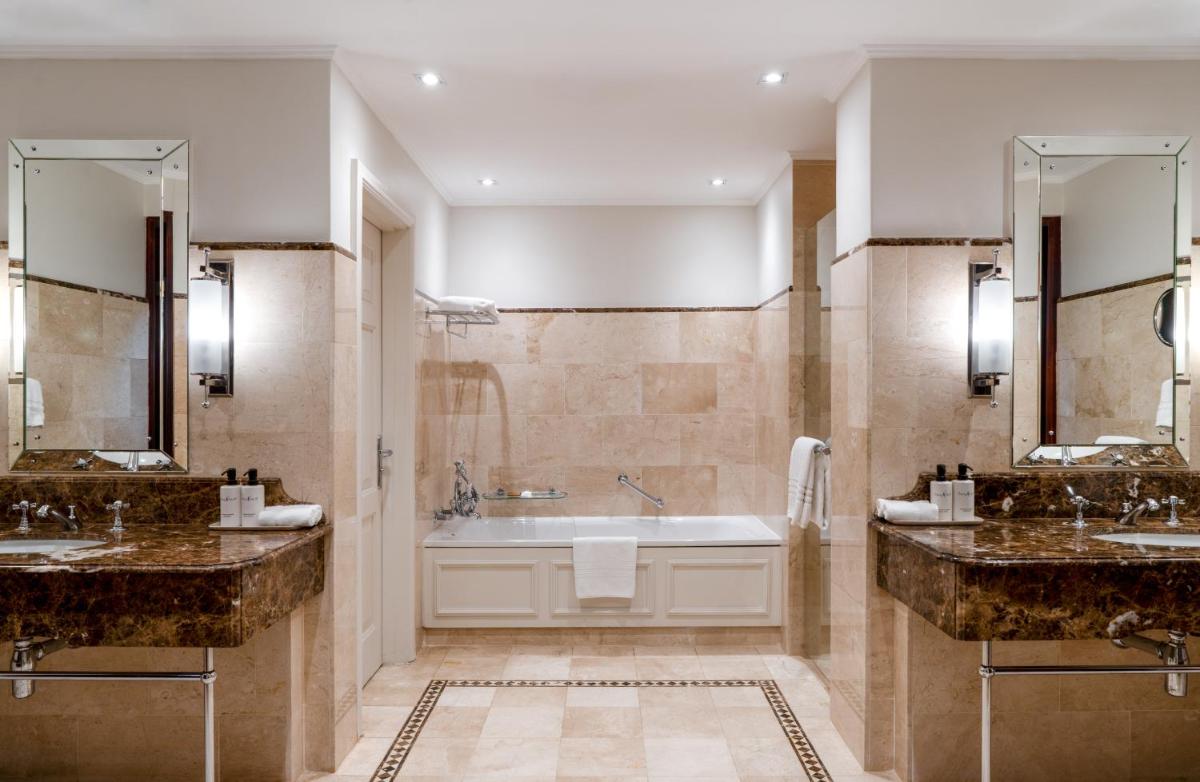 Four Seasons Hotel The Westcliff