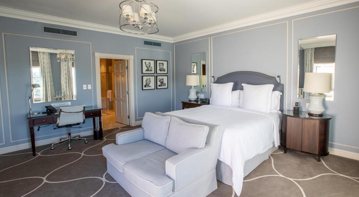 Four Seasons Hotel The Westcliff