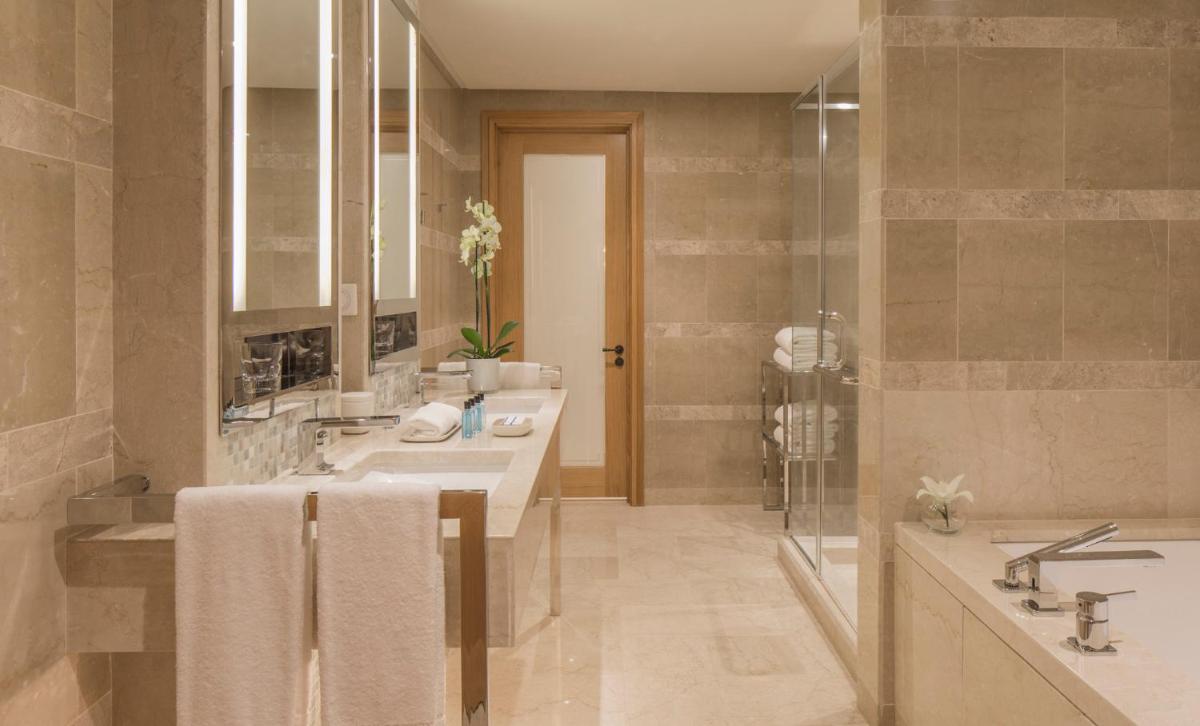 Four Seasons Hotel Tunis