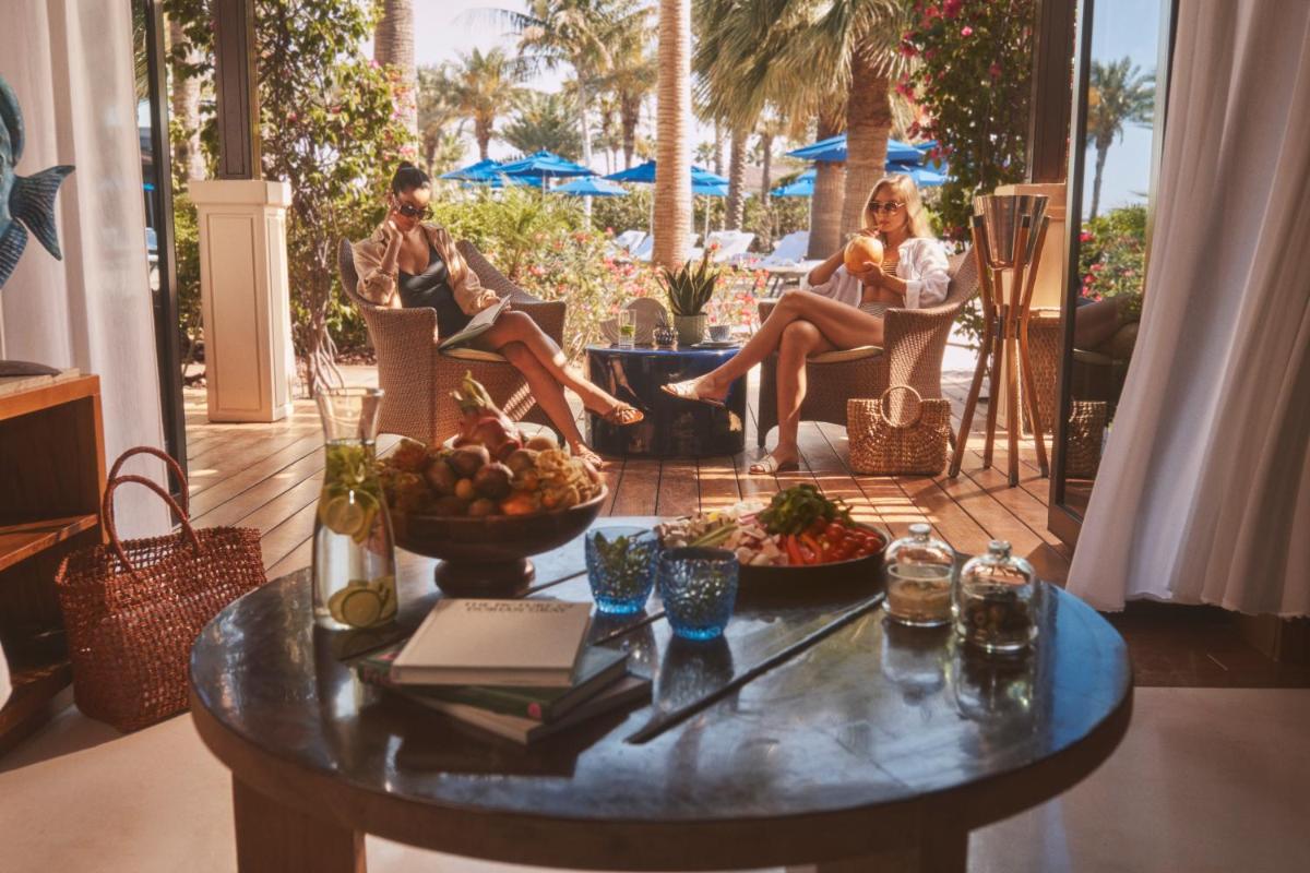 Four Seasons Resort Dubai at Jumeirah Beach