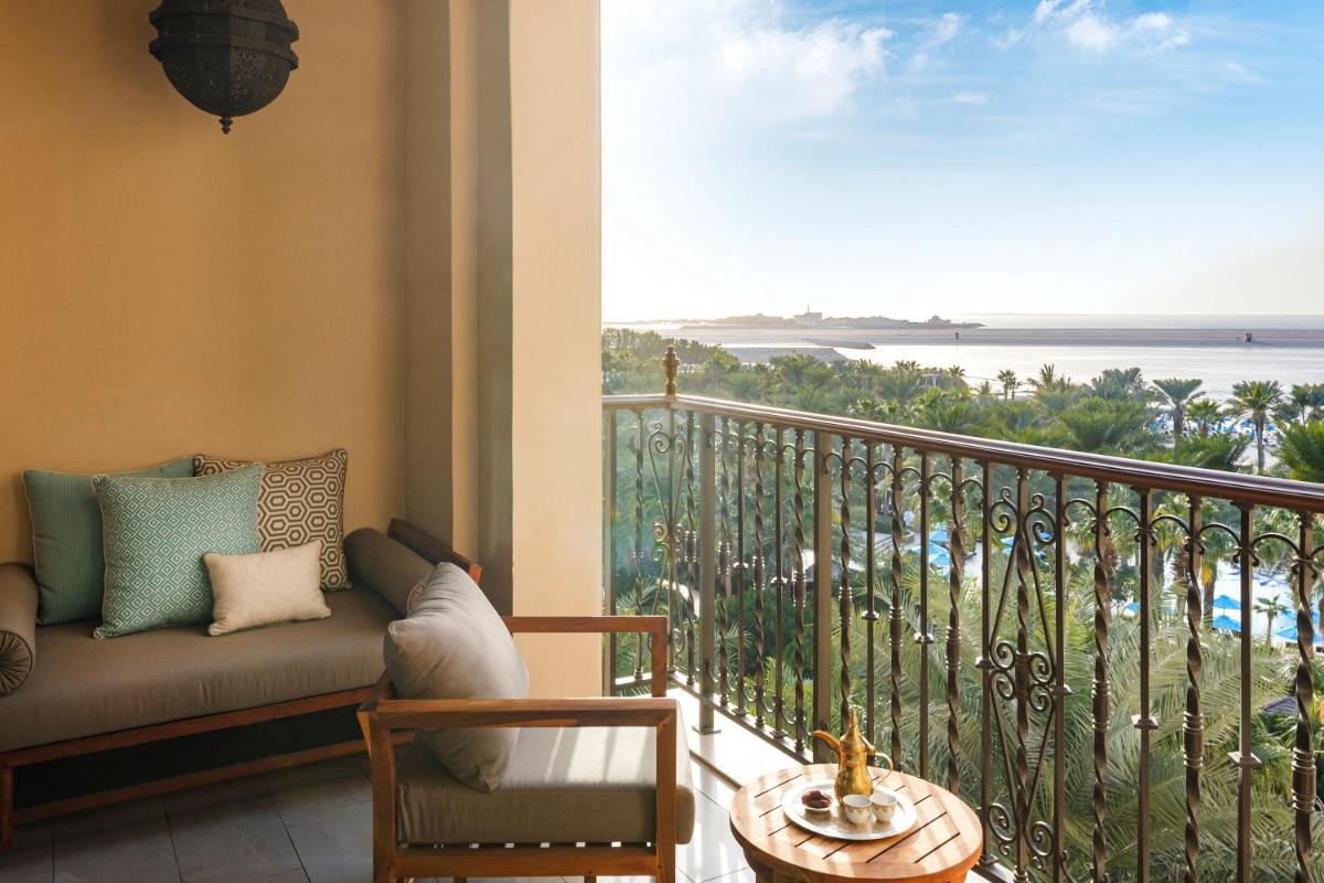 Four Seasons Resort Dubai at Jumeirah Beach