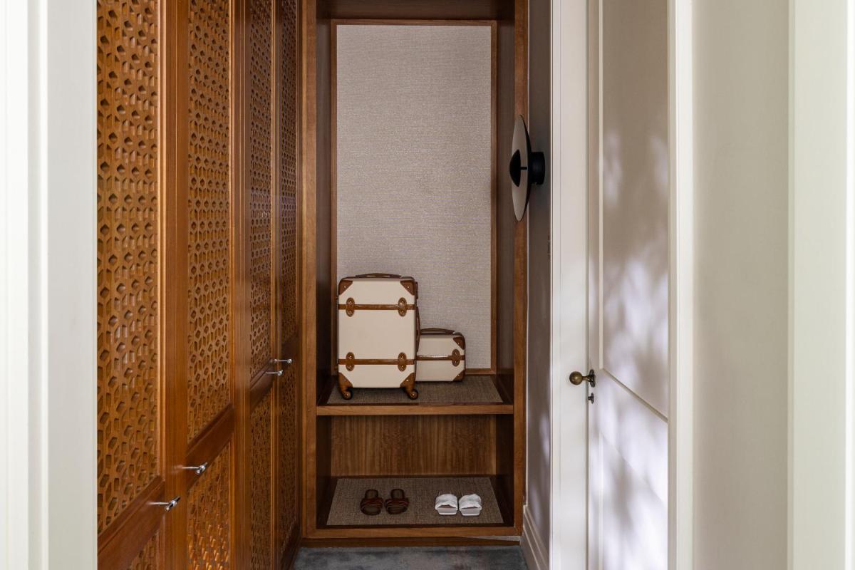 Four Seasons Resort Dubai at Jumeirah Beach