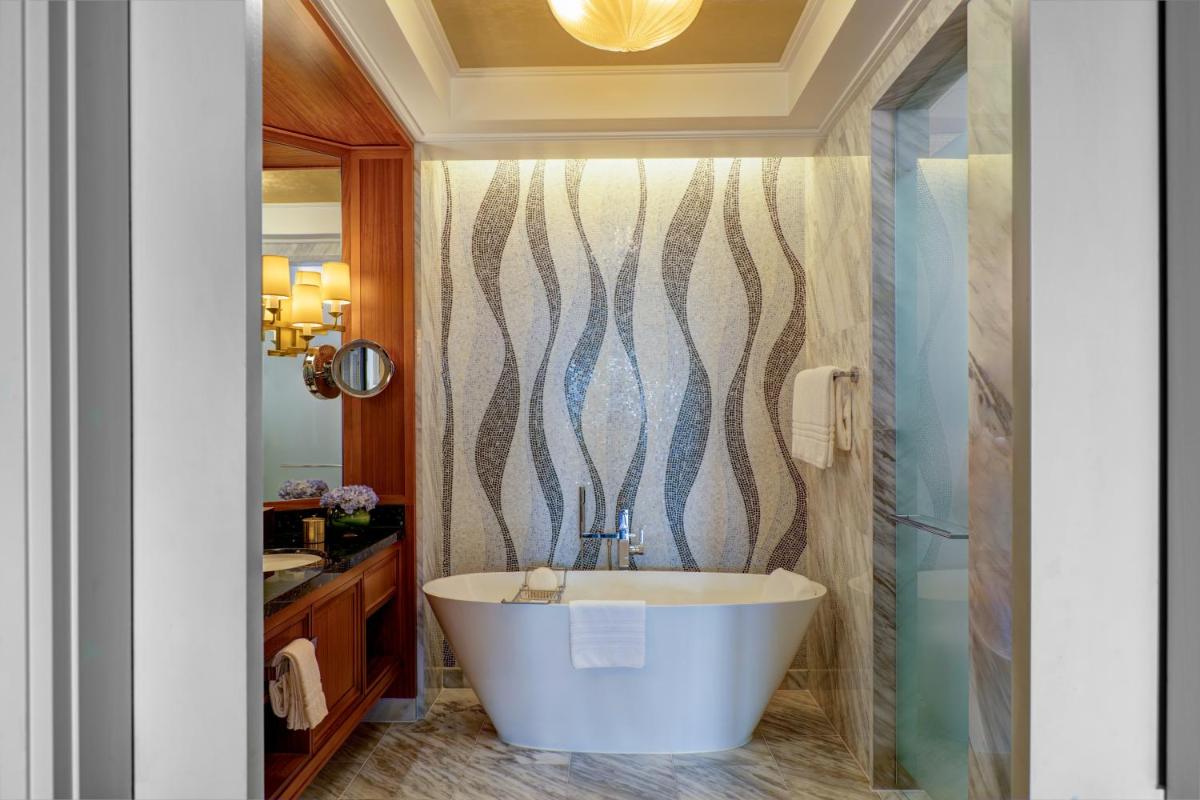 Four Seasons Resort Dubai at Jumeirah Beach