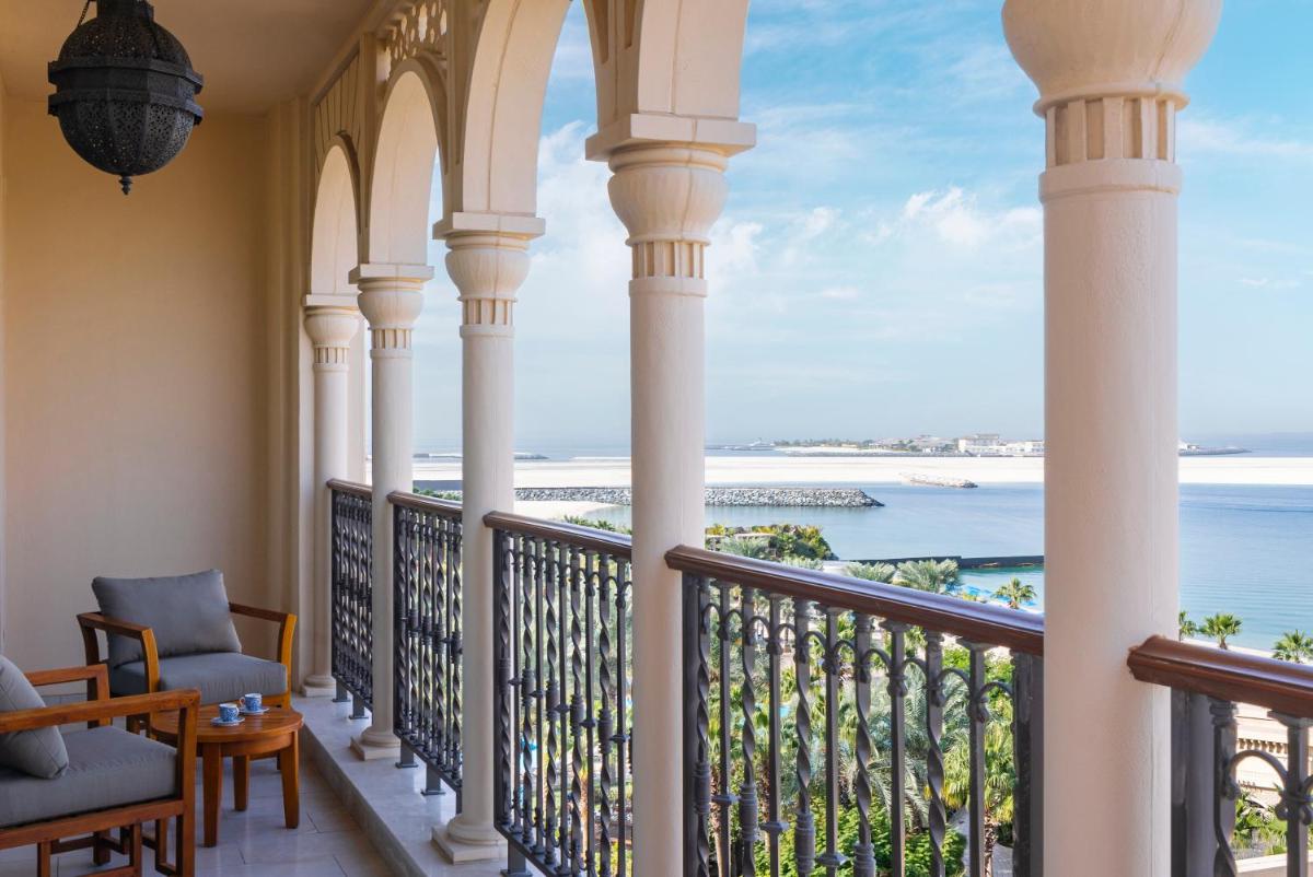 Four Seasons Resort Dubai at Jumeirah Beach