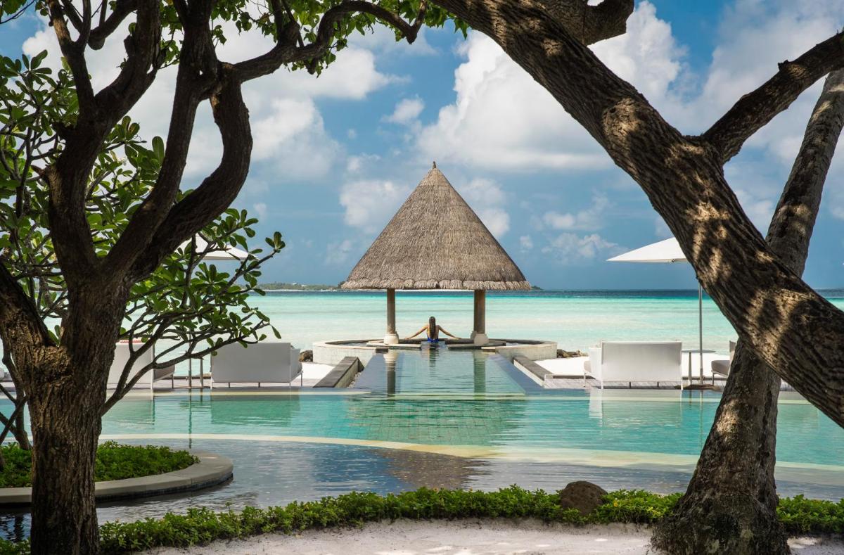 Four Seasons Resort Maldives at Kuda Huraa
