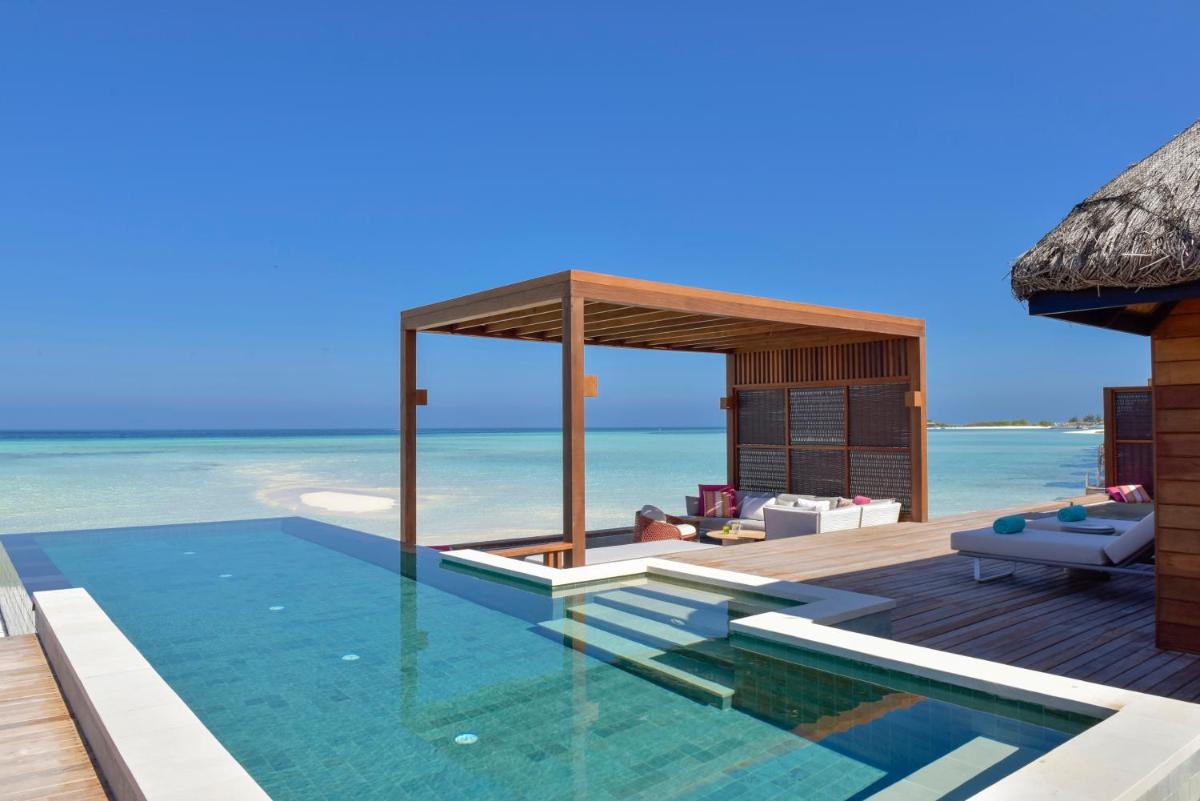 Four Seasons Resort Maldives at Kuda Huraa