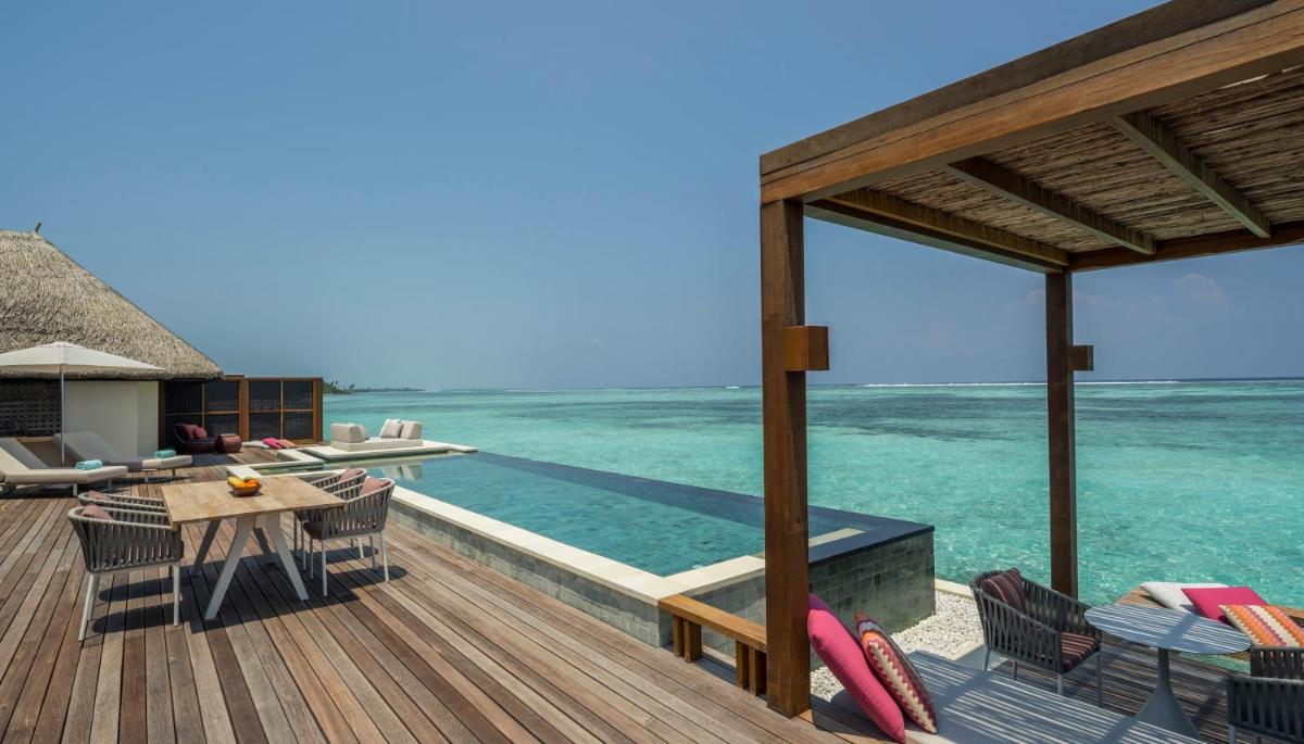 Four Seasons Resort Maldives at Kuda Huraa
