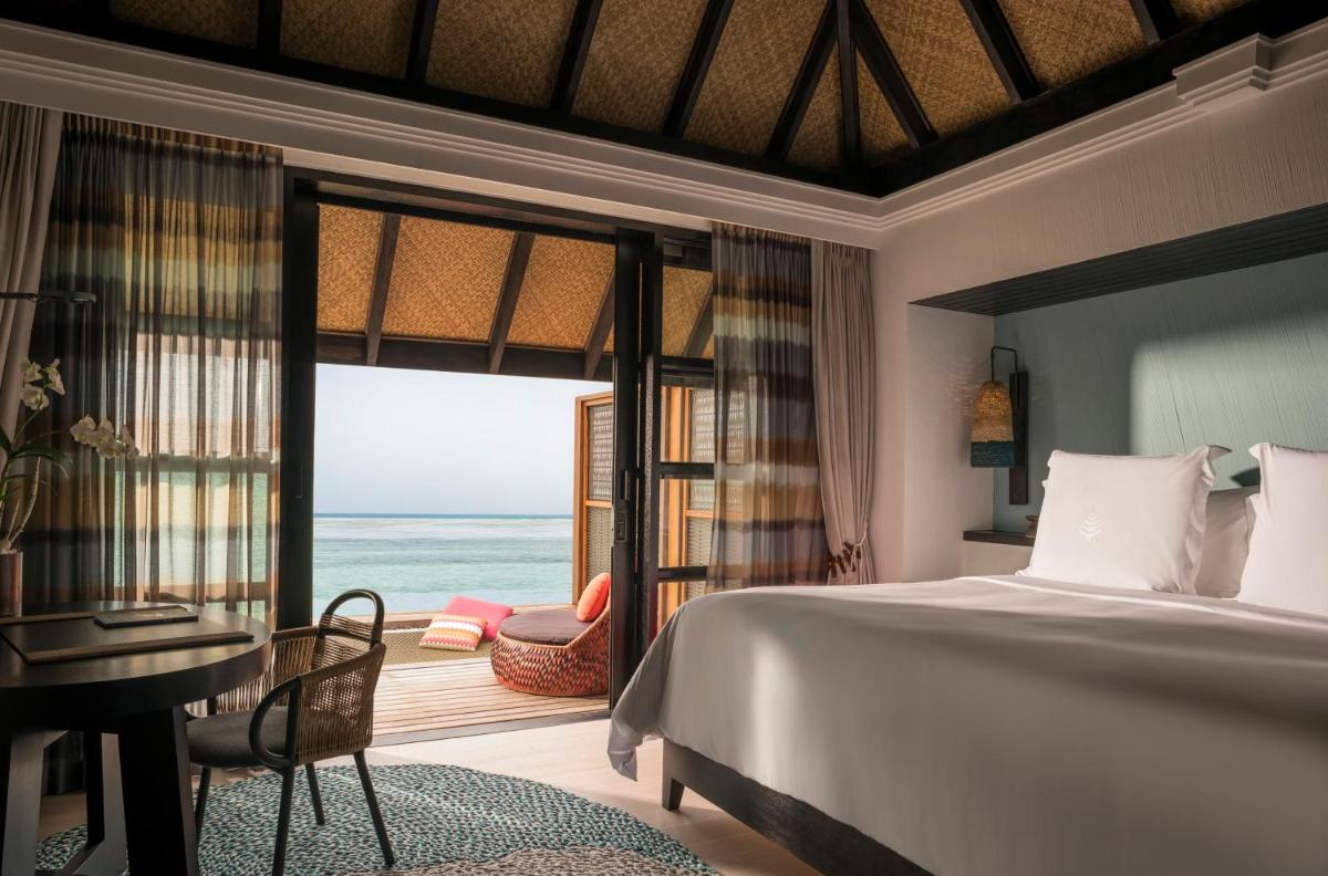 Four Seasons Resort Maldives at Kuda Huraa